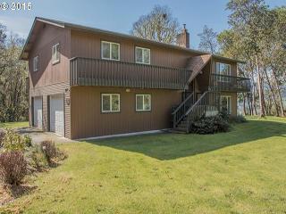 6840 Garden Valley Rd, Roseburg, OR 97471-9515