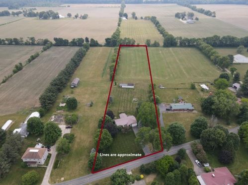 11860 Green Valley Rd, Mount Vernon OH  43050-9624 exterior