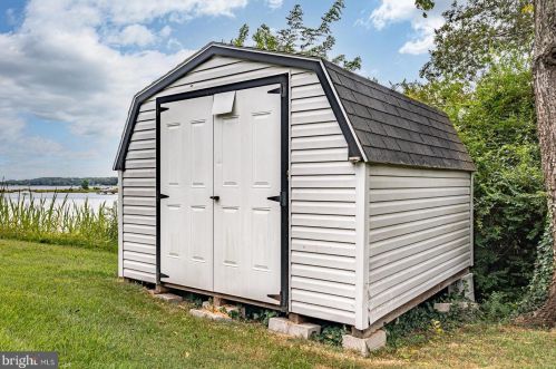 135 Osprey Dr, Montross VA  22520-4119 exterior