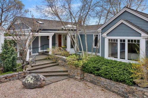 144 River Rd, Essex, CT 06426-1306
