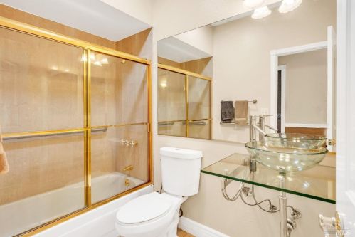 4084 Marcas St, Pinole CA  94564-1026 exterior