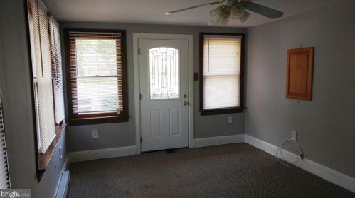 800 Warren St, Willow Grove PA  19090-2123 exterior