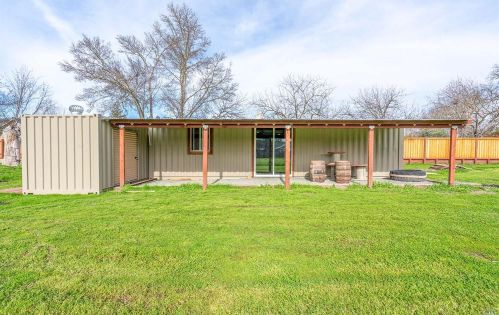 6530 Old Redwood Hwy, Santa Rosa CA  95403-1480 exterior