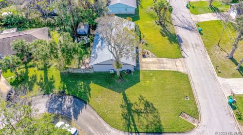 1019 Chippewa Trl, Daytona Beach FL 32117-3122 exterior