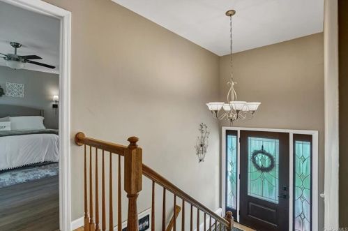 11 Montrose Ln, New Hamburg, NY 12590-6037