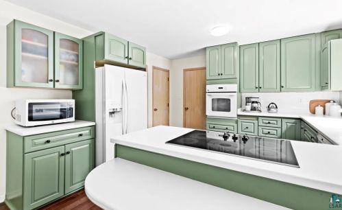 226 Howard Gnesen Rd, Duluth MN  55811-1667 exterior