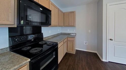 355 Mcgarity, Uhland TX  78640-5889 exterior