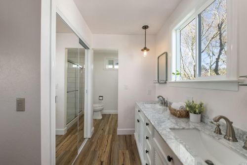 396 Pleasant Hill Rd, Sebastopol CA  95472-4020 exterior