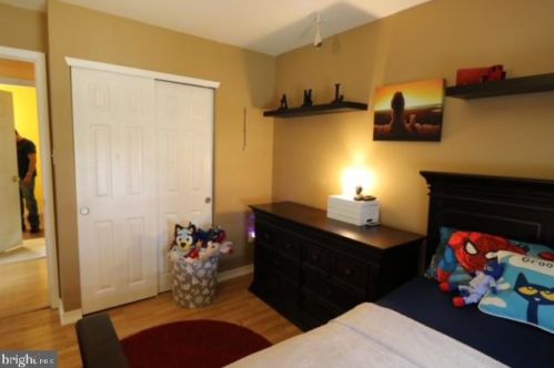 1357 Tristram Cir, West Deptford NJ  08051-2265 exterior