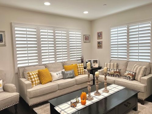 21737 Propello Dr, Santa Clarita CA  91350-8542 exterior