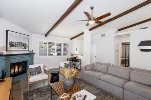 54435 Avenida Madero, La Quinta CA  92253-3620 exterior