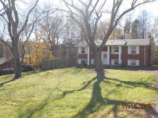 328 Dunbar Cave Rd, Clarksville, TN 37043-5726