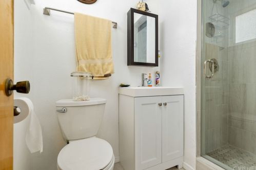 535 Lingard St, Lancaster CA 93536-8362 exterior