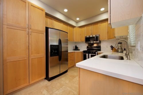 2761 A St, San Diego, CA 92102-1047