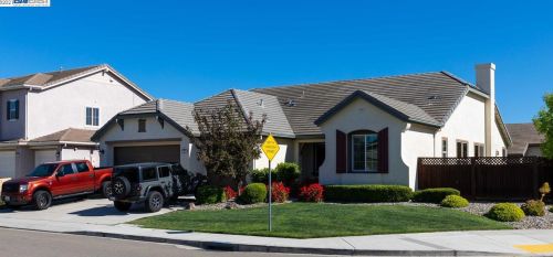 21 Verbena Ct, Oakley, CA 94561-1875