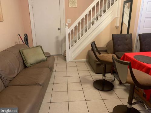 821 Mulberry St, Trenton, NJ 08638-3336