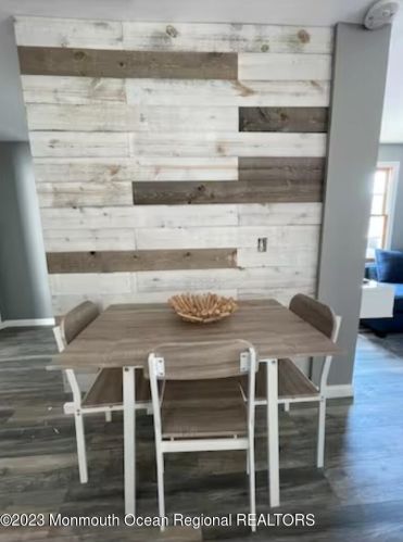 318 Hamilton Ave, Pelican Island NJ  08751-2324 exterior