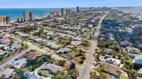 2407 Peninsula Dr, Daytona Beach FL  32118-5412 exterior