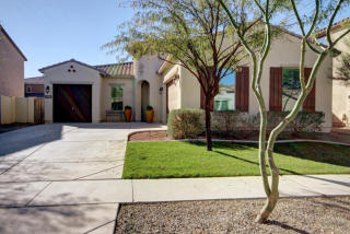 3941 Horseshoe Pl, Chandler, AZ 85249-2068