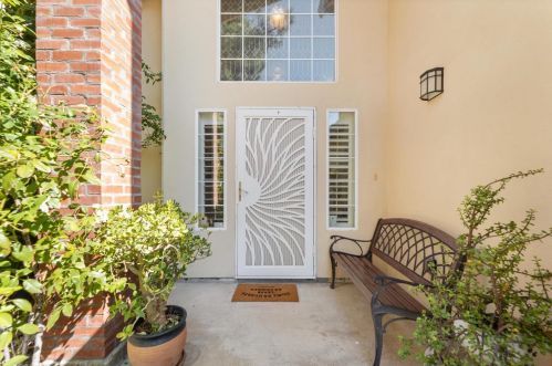 6808 Harvest Oak Ct, Elk Grove, CA 95758-5035