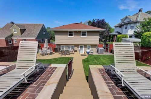 205 Larch Ave, Teaneck NJ  07666-2341 exterior