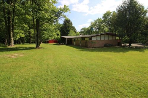 3613 Patricia Ln, Gibsonia, PA 15044-9563