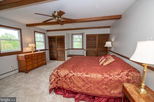 173 Marmic Dr, Southampton PA 18966-1724 exterior