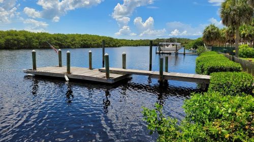 102 19th St, Ruskin, FL 33570-2919