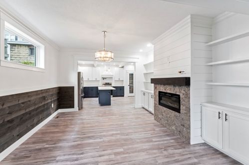 425 Blaine Ave, Canonsburg PA  15317-2107 exterior