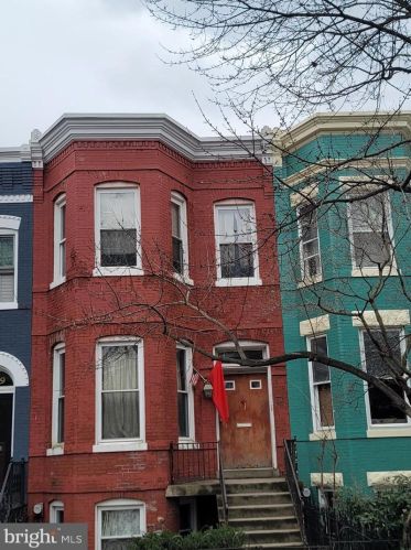 647 G St, Washington, DC 20003-2723