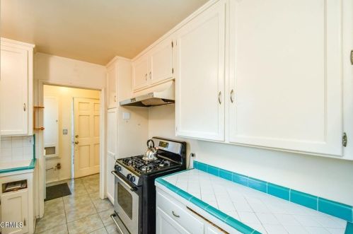 7731 Amestoy Ave, Van Nuys CA 91406-1601 exterior