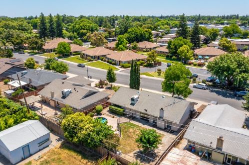 28 Clover St, Woodland CA  95695-3108 exterior