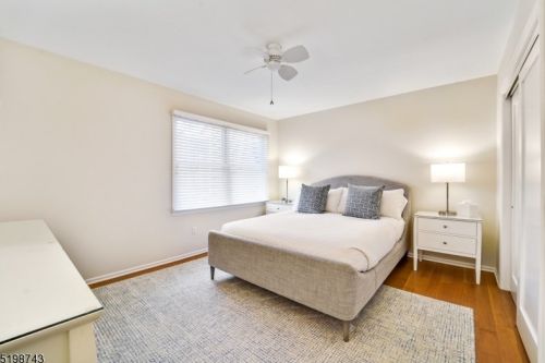 48 Cambridge Rd, Bedminster NJ  07921-1609 exterior