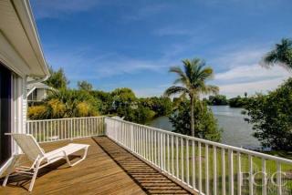 1537 Sand Castle Rd, Sanibel, FL 33957-3648