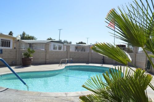 655 Main St, San Jacinto CA  92583-4346 exterior