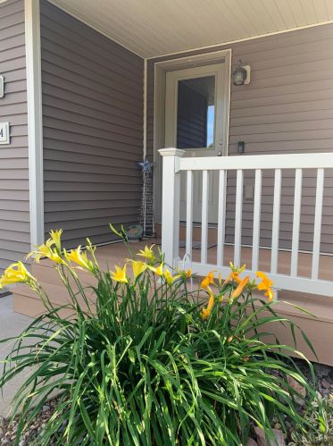 2714 Meadow Lark Ln, Holmen, WI 54636-9198