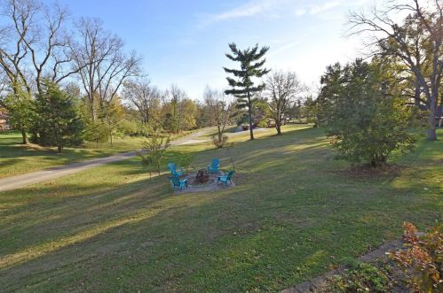 6009 Cleves Warsaw Pike, Cincinnati OH 45233-4935 exterior