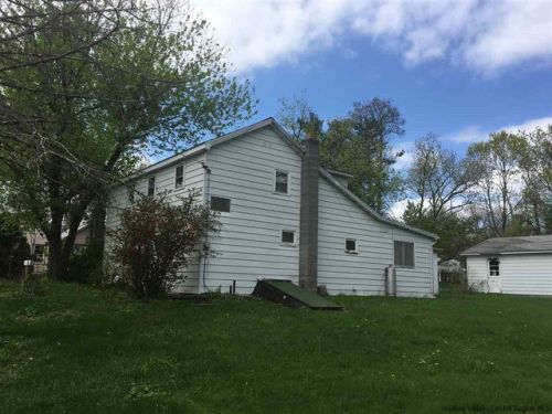 8 Church Rd, West Saugerties, NY 12477-4103