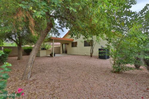 9017 11th Pl, Phoenix AZ  85042-7865 exterior