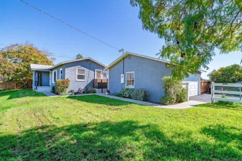 491 Lado De Loma Dr, Vista, CA 92083-5910