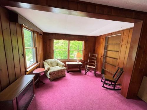 997 Draketown Rd, Listonburg, PA 15424-2542