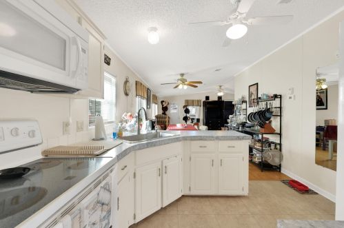 243 Mangrove Bay Pl, Fort Pierce FL  34982-7929 exterior