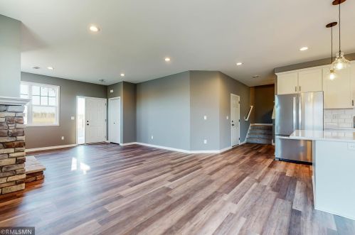 428 Ford St, Waterford, MN 55057-3277