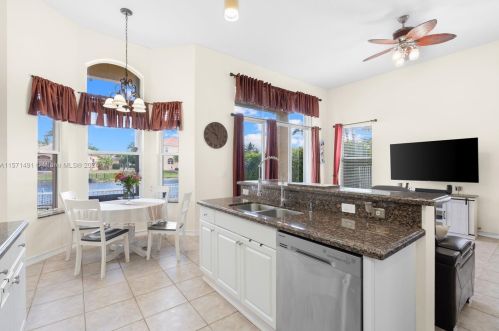 13119 29 St, Hollywood FL  33027-3837 exterior