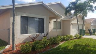 10151 16th Ct, Hollywood FL  33024 exterior