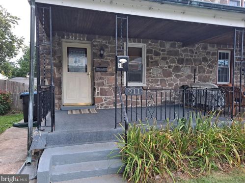 911 James St, Norristown, PA 19401-3620