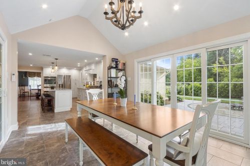 17 Windmill Dr, Southampton PA  18966-2328 exterior