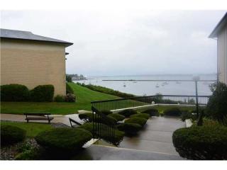 400 Narragansett Pkwy, Warwick RI 02888-4519 exterior