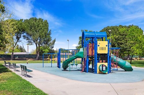 5720 Wisteria Dr, Riverside CA  92504-1533 exterior