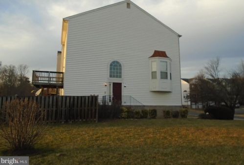 13050 Terminal Way, Woodbridge VA  22193-6117 exterior